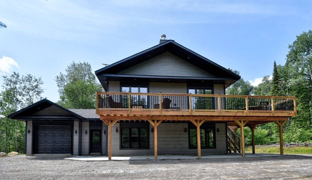 Chalet Avec Accès AU Réservoir Taureau À St-michel-des-saints