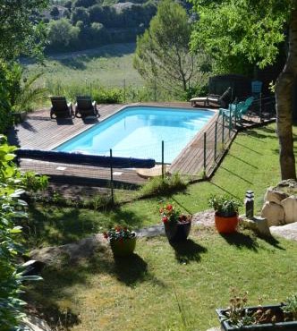 Chalet, calme, absolu, superbe vue, et piscine (en été)
