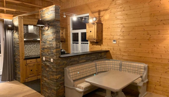 CHALET Cap Des Alpes avec SAUNA ET JACUZZI prive en VALAIS