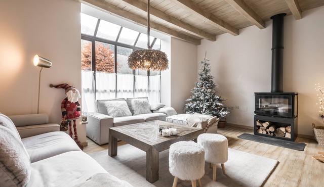 Chalet 'Casa Baqueira' with Mountain View and Wi-Fi