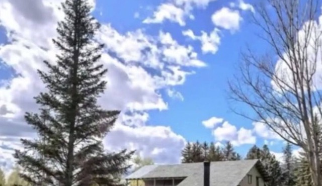 Chalet "Cerdanya" with Private Garden & Wi-Fi