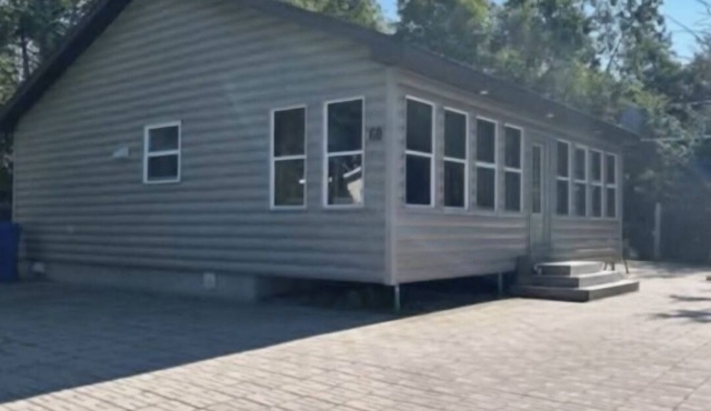 Chalet chaleureux et accueillant près de l'eau