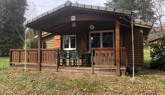 Chalet Charley with lake view