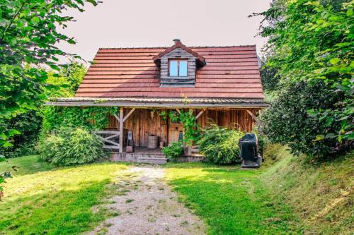 Chalet charmant à Marigny-l'Église avec cheminée