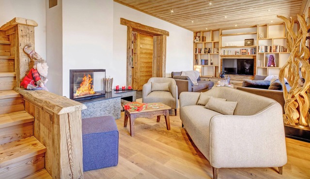Chalet Charmar - secluded ski-in ski-out chalet for 12 - OVO Network