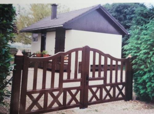 Chalet "chez Sara" au bord du canal