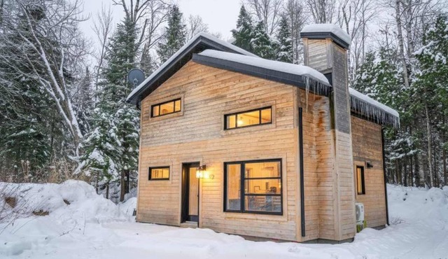 Chalet Chic et Spa | St-Come