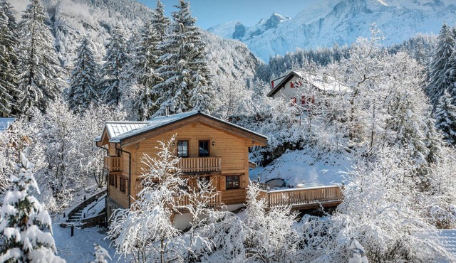 Chalet Choquette - secluded family break for 7 with spa - OVO Network