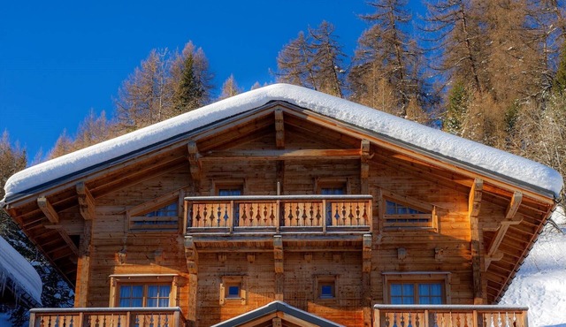 Chalet classique et spacieux, proche des pistes !