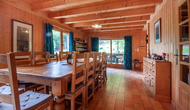 Chalet Clairvaux 5 bedrooms - sleeps 14 persons