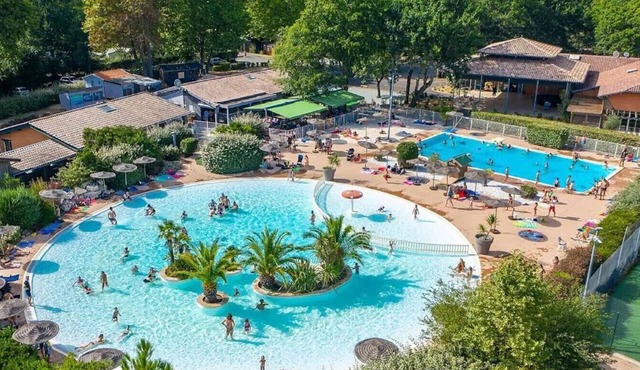 Chalet Climatisé Tout Confort au Sein d' un Parc Résidentiel de Loisir 4 Étoiles