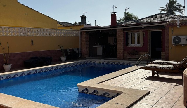Chalet con Piscina en Los Balcones,torrevieja, (apta Para Mascotas