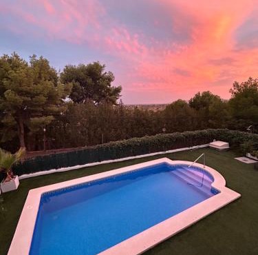 Chalet con piscina privada en Alcocebre