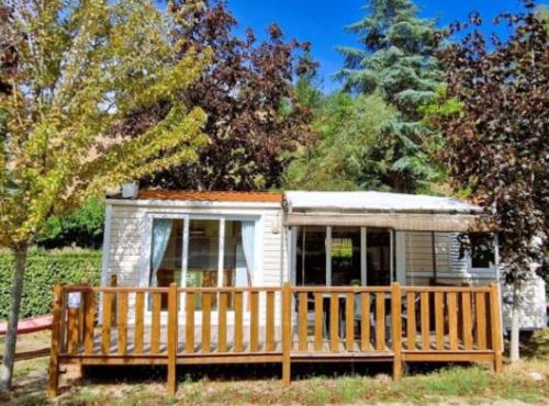 Chalet Confortable 2 Chambres avec Terrasse, Espira-de-Conflent - API-1-52-1748