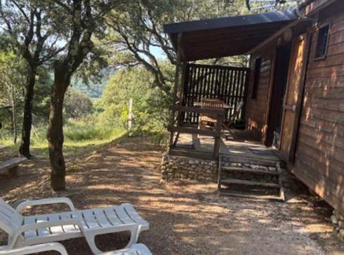 Chalet confortable avec terrasse - 5 pers. - API-1-52-2012