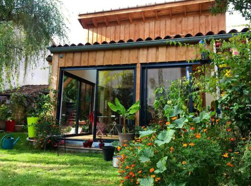 Chalet cosy à Lamastre, jardin clos