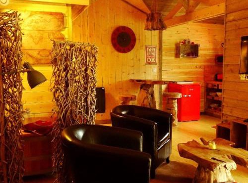 Chalet cosy avec cuisine équipée et terrasse - API-1-52-1088