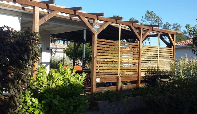 Chalet Dans Parc les Vignes 5 Étoiles. Prestations Camping Attenant Gratuites