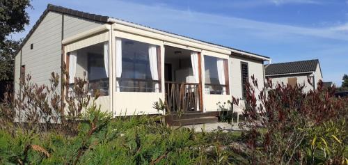Chalet dans résidence privée avec piscine couverte