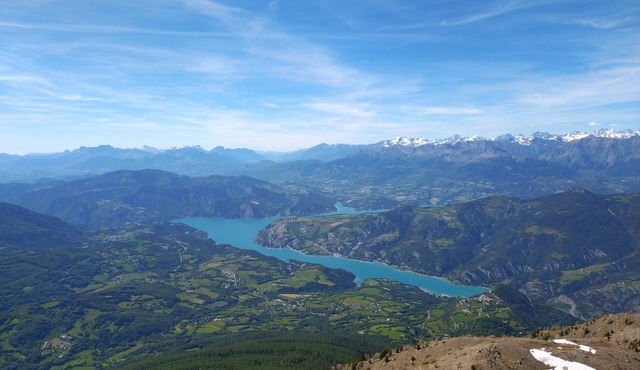 Chalet de l'Aigle in the heart of the Montclar resort, between lake and mountains!