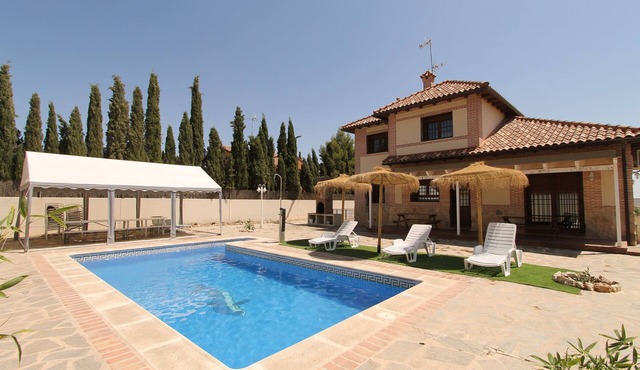 Chalet de la Flor. TuCasaTemporal
