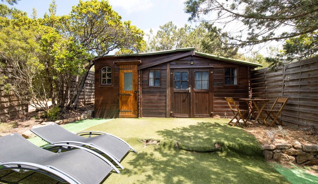 Chalet 'De La Plage Serena' with Sea View, Wi-Fi and Air Conditioning