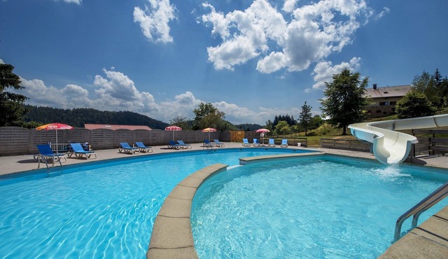 Chalet de Montagne Avec vue sur les Monts Jura Avec Wifi