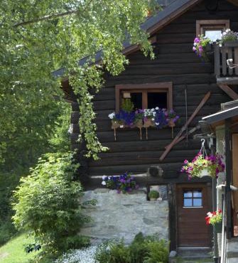 "CHALET dei FIORI" room & apartment
