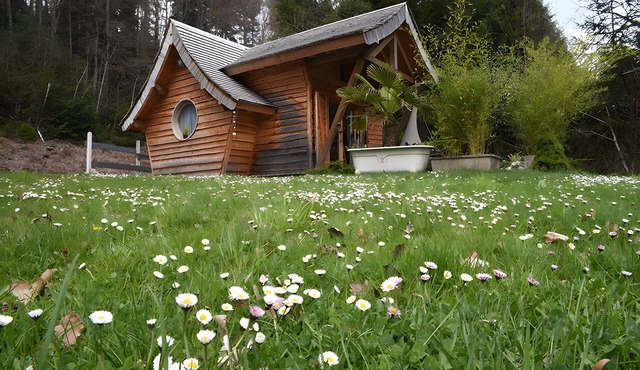Chalet des Amoureux with Private Terrace & Garden, Wi-Fi, Fishing, Hiking