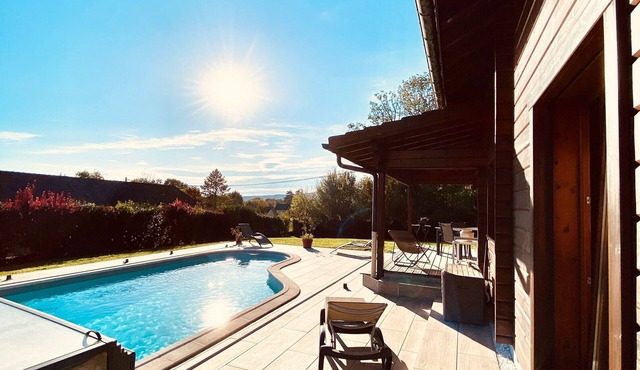 Chalet "Des Lacs" with Private Pool, Private Terrace, and Wi-Fi