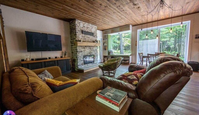 Chalet Deschamps | spa | dog friendly