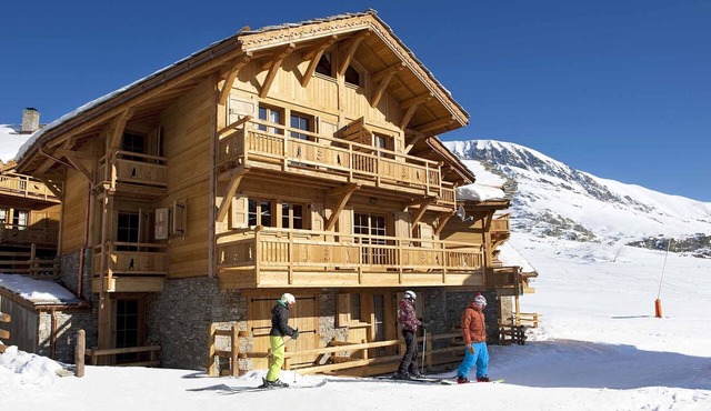 Chalet directly on the ski slope