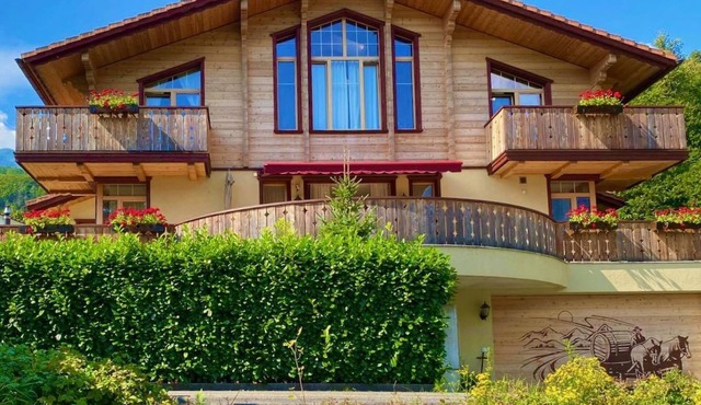 Chalet "Doodle's Chalet" mit Sauna by Interhome