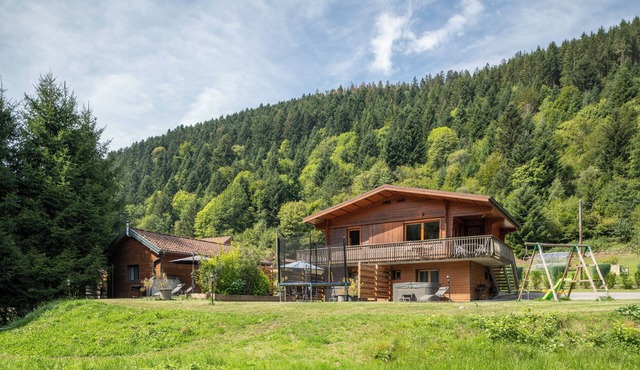 Chalet du Bouchot 2: private spa, play area, 4p