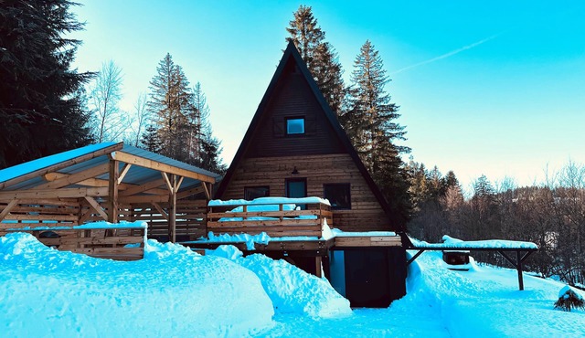 Chalet du Fayard in Belfahy, private Jacuzzi and view of the Vosges mountains
