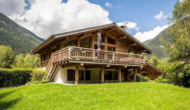 Chalet du Bois-Superb 4 bedroom chalet completely renovated and ideally located