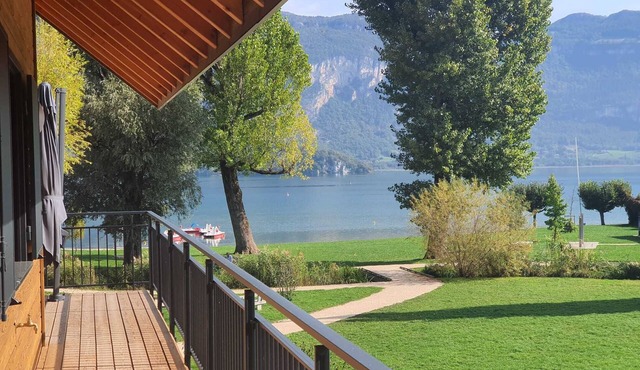 "chalet DU Lac" Accès Direct au lac du Bourget Pour 10 Personnes - Exceptionnel