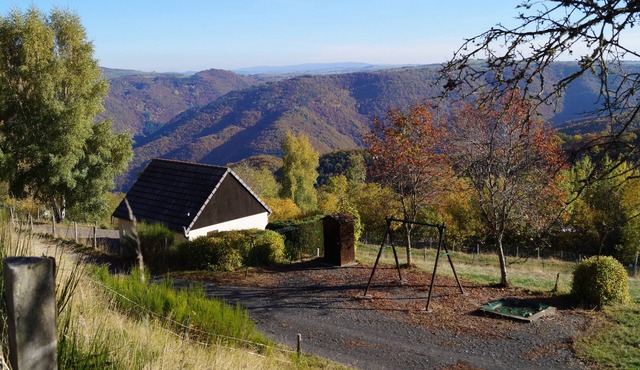 Chalet "Eglantine" in the heart of nature, very quiet, breathtaking mountain views