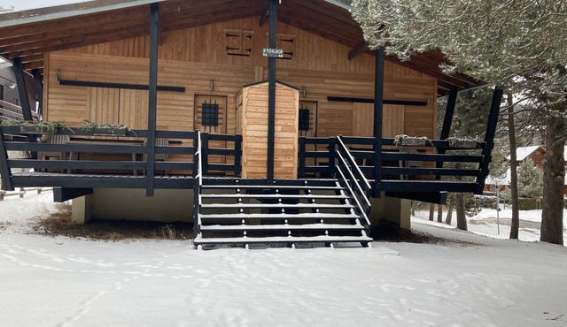 Chalet en Bois Dans Clairière à Pyrénées 2000