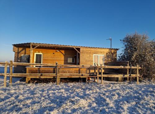 Chalet en ferme équestre au plus proche des chevaux