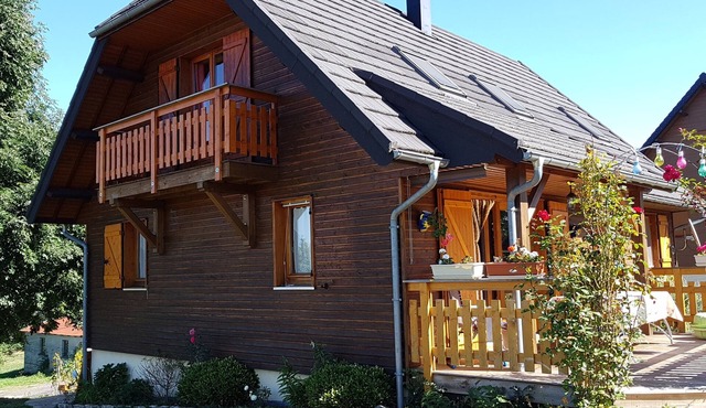 Chalet en Pleine Nature Pouvant Accueillir 12 Personnes, Randonnées, Pêche, ski