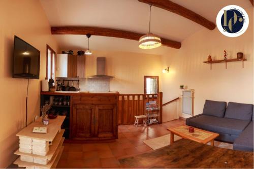 Chalet en Provence avec terrasse dans le village