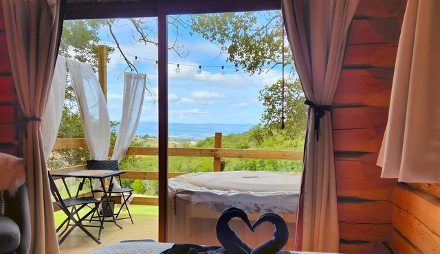 Chalet en Rondin Avec spa Privé à 10 Minutes de la Cité de Carcassonne