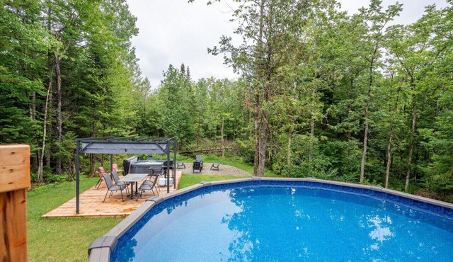 Chalet Escapade|Hot Tub|Private Pool|River & Kayak