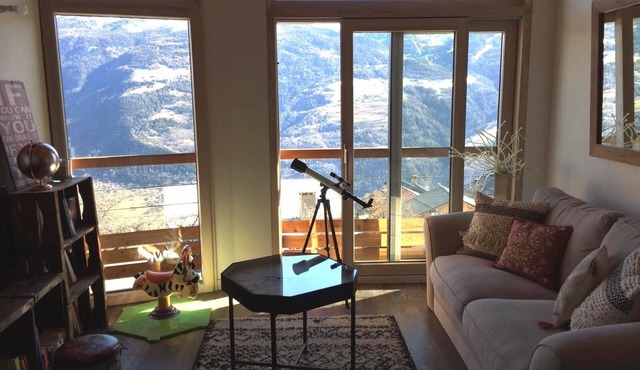 Chalet facing south with sunshine