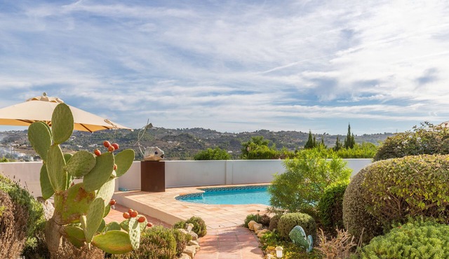 Chalet "Finca Los Bancales" with Mountain View, Private Pool & Wi-Fi