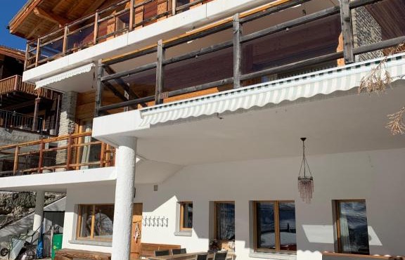 Chalet Fleuris ground floor with garden sauna terrace and Alps view