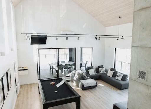 Chalet Flodhaus- Bord Rivière St-Maurice (navigable)/SPA/SAUNA - Chalets Galaxia