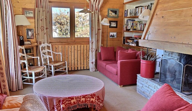 Chalet for 10 people, 5 rooms, parking, peaceful mountain area