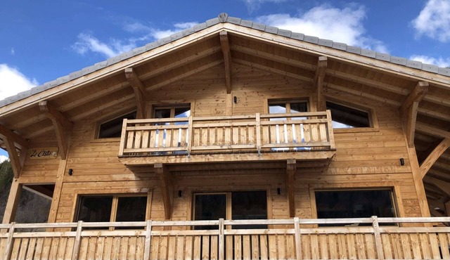 Chalet for 17 people in La Chapelle - traditional and cosy